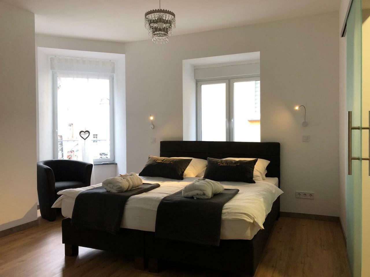 Appartamento Eifel5Star - Burgfriedstrasse Daun Esterno foto