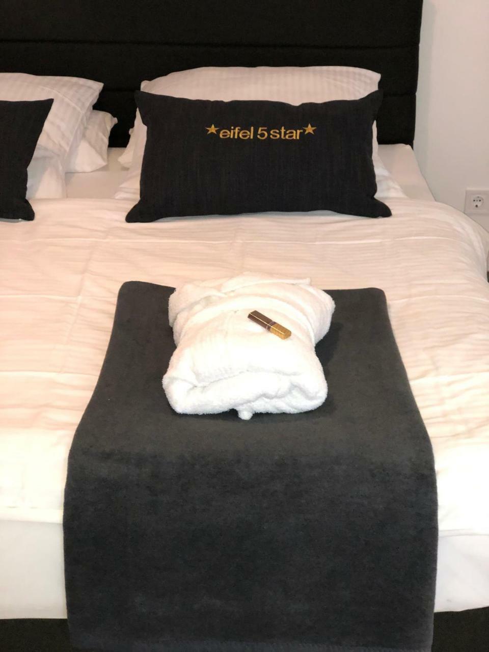 Appartamento Eifel5Star - Burgfriedstrasse Daun Esterno foto